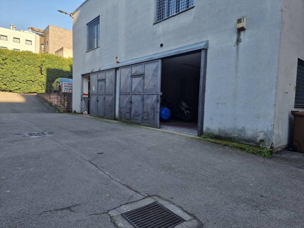 locale di sgombero in vendita a Trezzano sul Naviglio