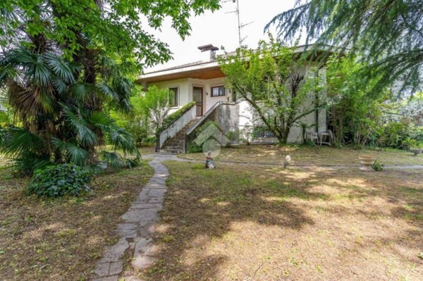 casa indipendente in vendita a Trezzano sul Naviglio