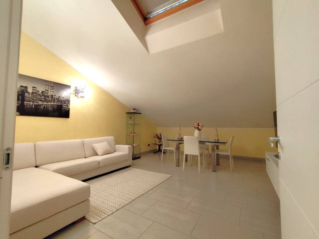 appartamento in vendita a Trezzano sul Naviglio