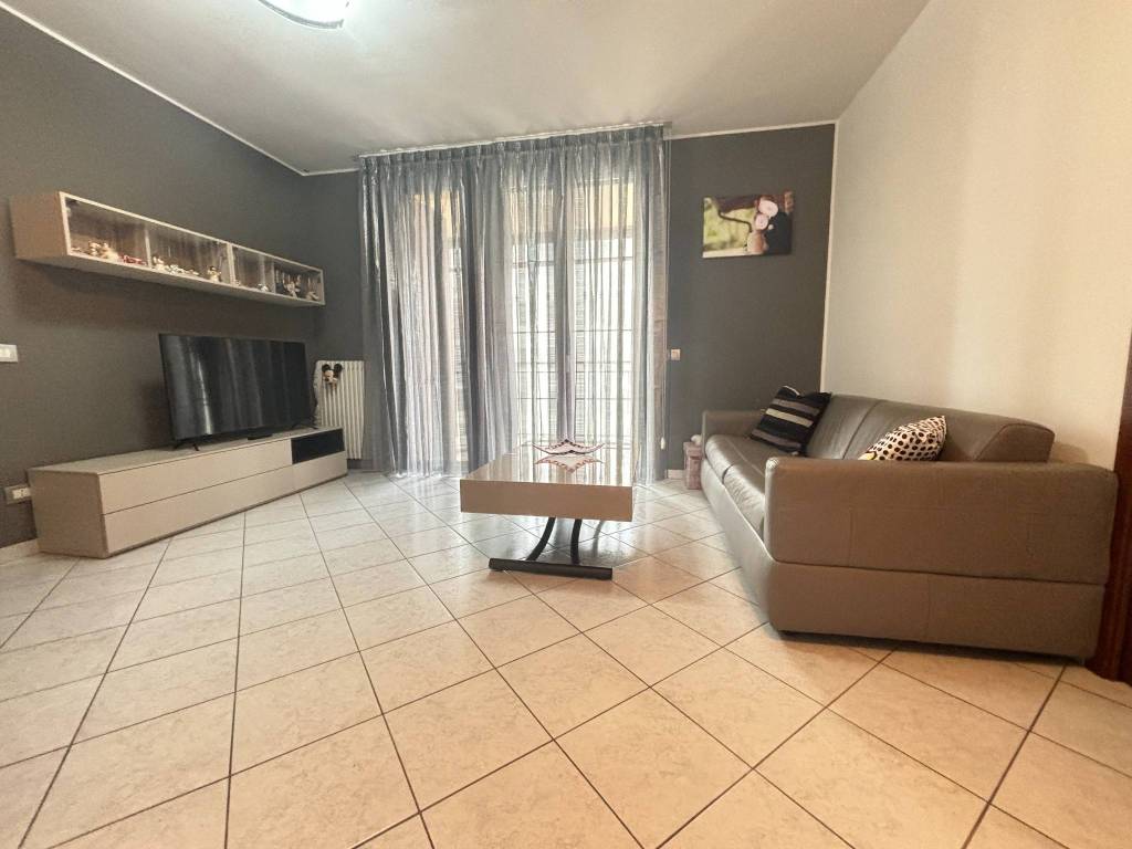 appartamento in vendita a Trezzano sul Naviglio