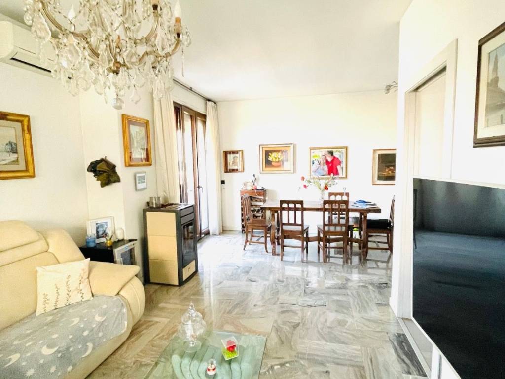 appartamento in vendita a Trezzano sul Naviglio