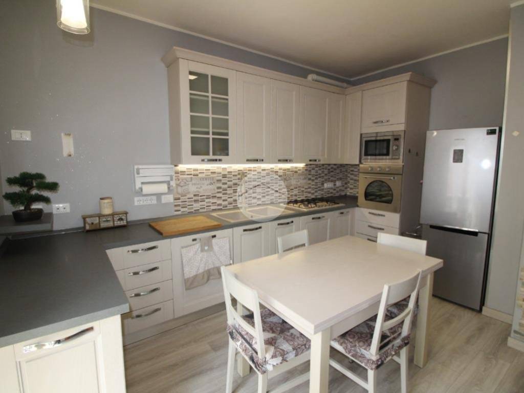appartamento in vendita a Trezzano sul Naviglio