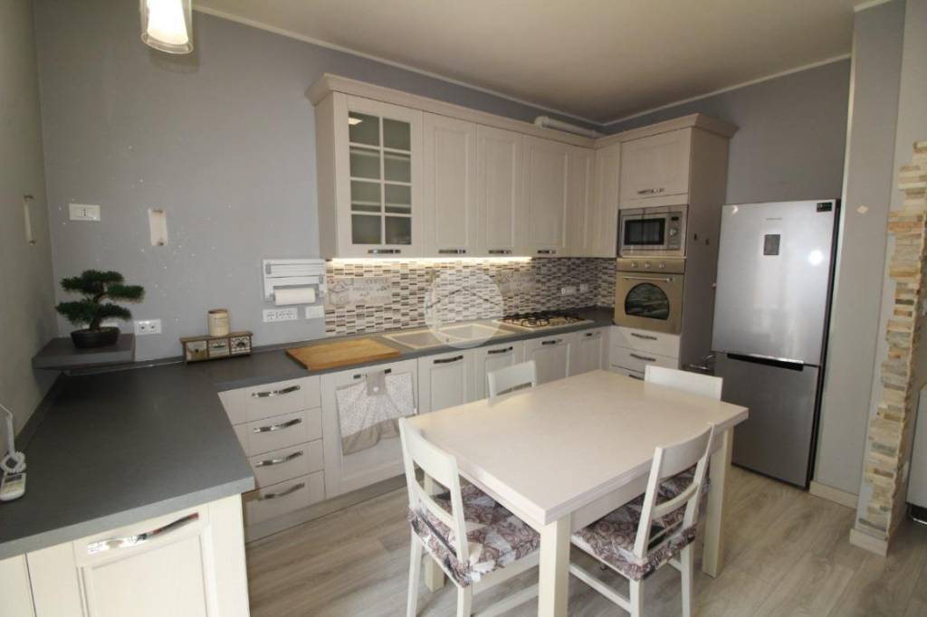 appartamento in vendita a Trezzano sul Naviglio