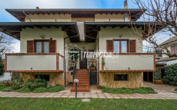 casa indipendente in vendita a Trezzano sul Naviglio