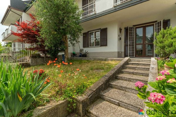 casa indipendente in vendita a Trezzano sul Naviglio