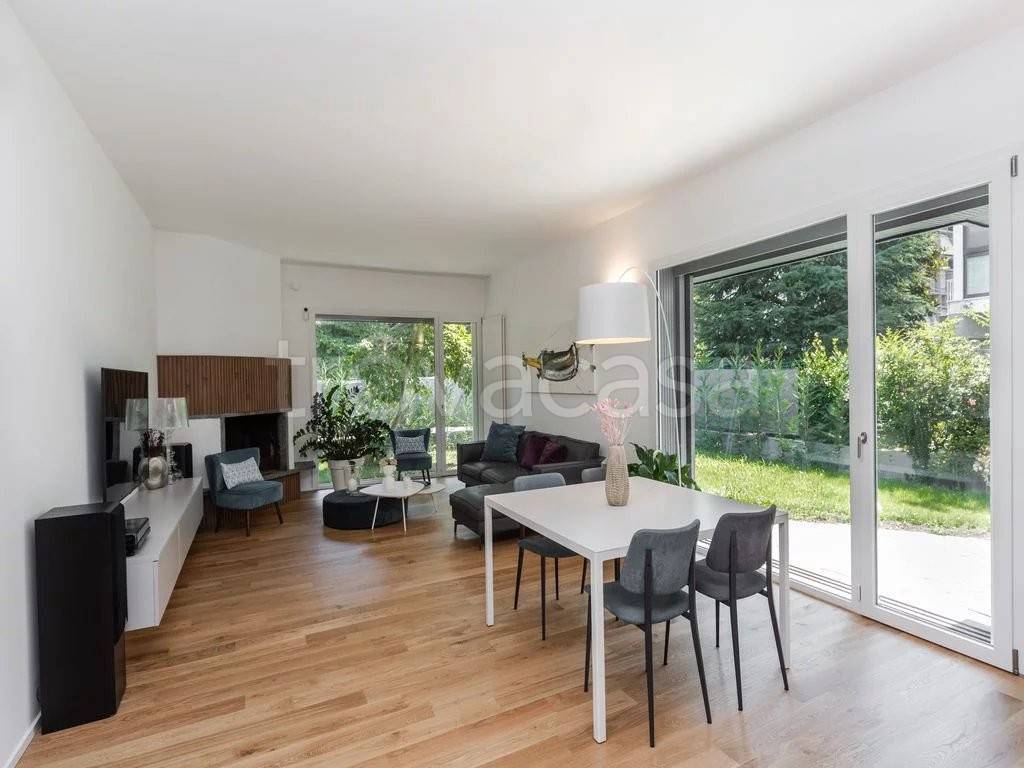 casa indipendente in vendita a Trezzano sul Naviglio