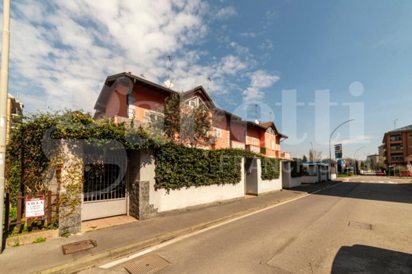 casa indipendente in vendita a Trezzano sul Naviglio