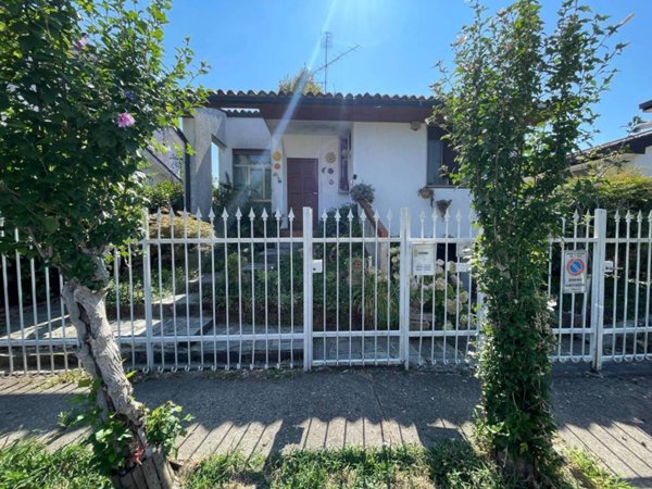 casa indipendente in vendita a Trezzano sul Naviglio