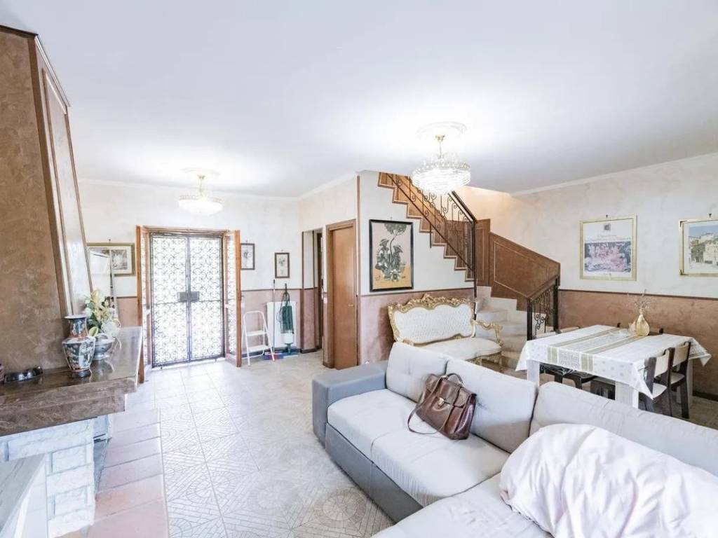 casa indipendente in vendita a Trezzano sul Naviglio