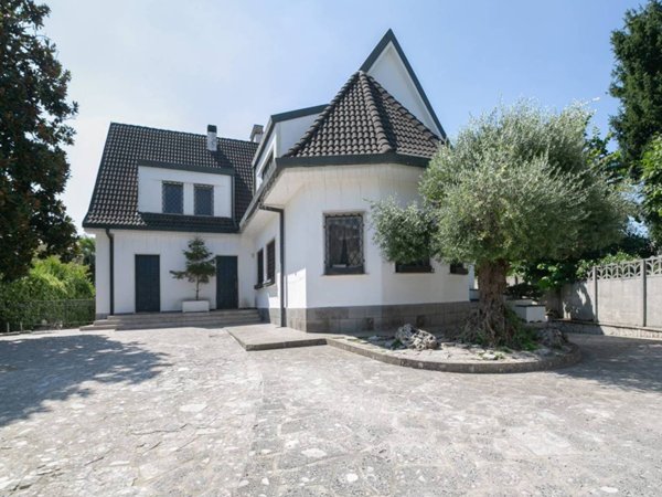 casa indipendente in vendita a Trezzano sul Naviglio