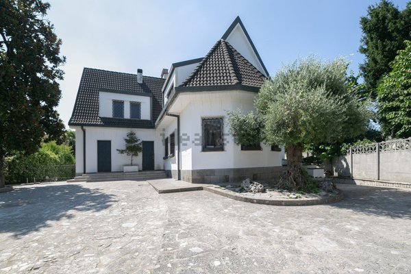 casa indipendente in vendita a Trezzano sul Naviglio