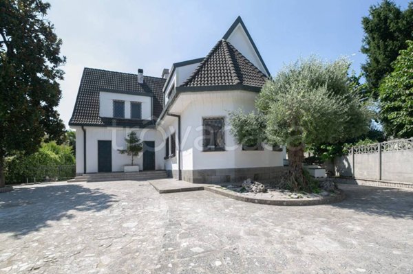 casa indipendente in vendita a Trezzano sul Naviglio