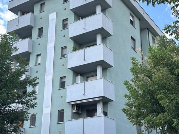 appartamento in vendita a Trezzano sul Naviglio