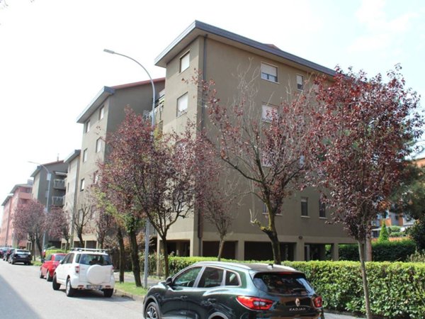 appartamento in vendita a Trezzano sul Naviglio