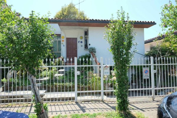 casa indipendente in vendita a Trezzano sul Naviglio