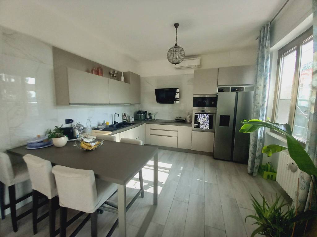 appartamento in vendita a Trezzano sul Naviglio