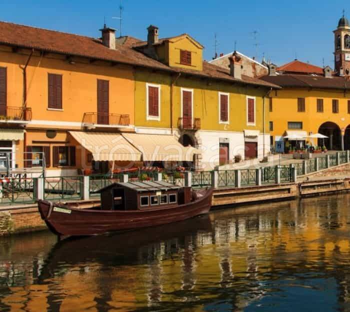 negozio in vendita a Trezzano sul Naviglio