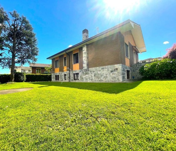 casa indipendente in vendita a Trezzano sul Naviglio