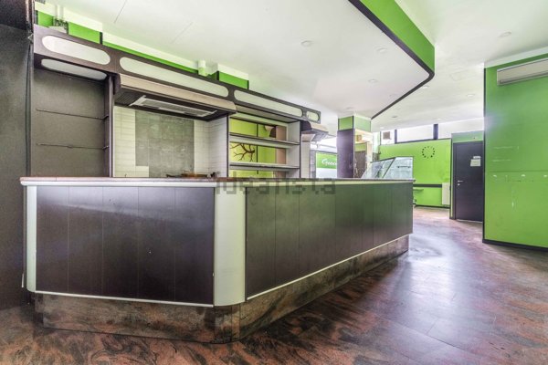 locale commerciale in vendita a Trezzano sul Naviglio