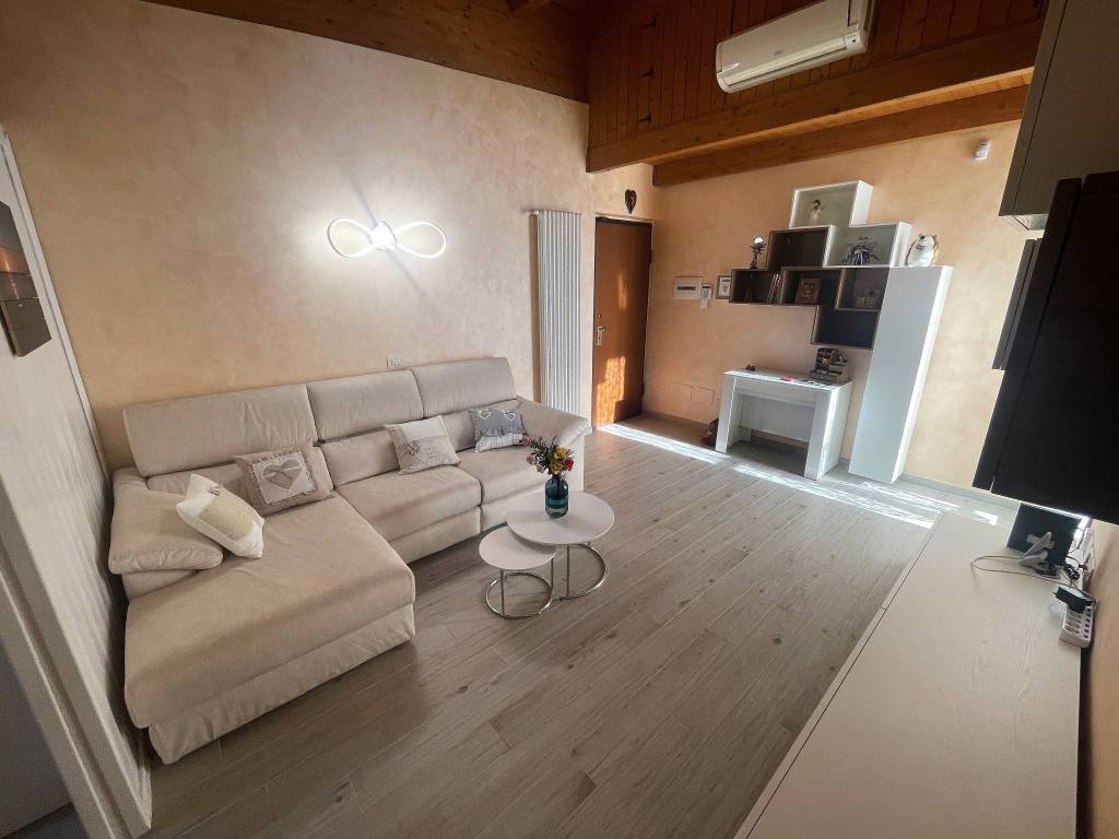 appartamento in vendita a Trezzano sul Naviglio
