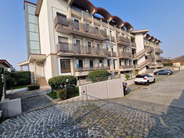 appartamento in vendita a Trezzano sul Naviglio