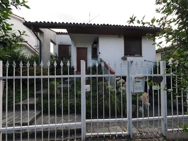 casa indipendente in vendita a Trezzano sul Naviglio