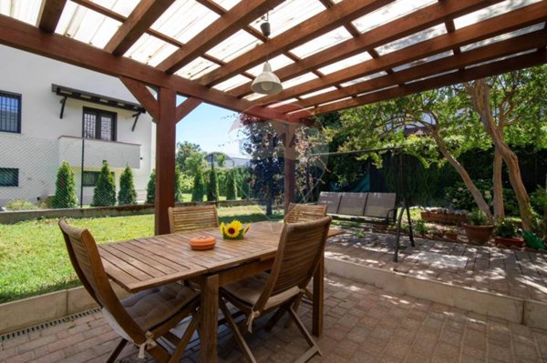 casa indipendente in vendita a Trezzano sul Naviglio