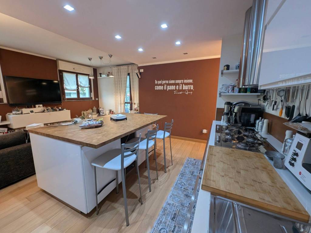 appartamento in vendita a Trezzano sul Naviglio