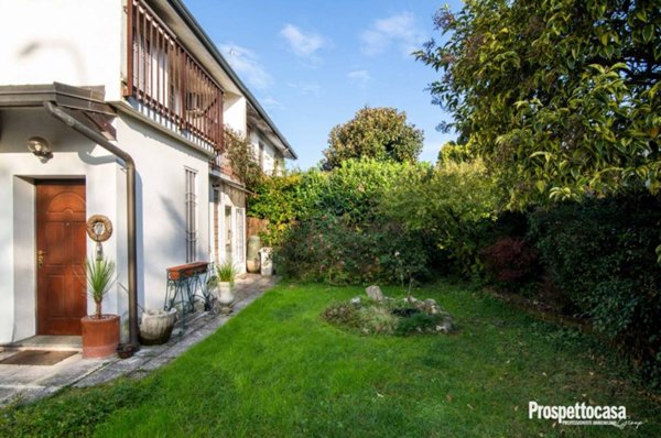 casa indipendente in vendita a Trezzano sul Naviglio
