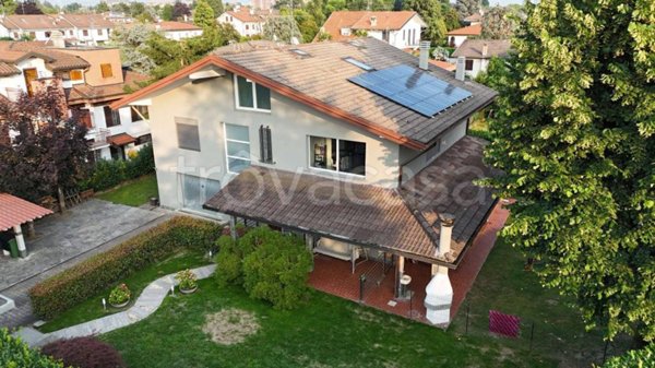 casa indipendente in vendita a Trezzano sul Naviglio