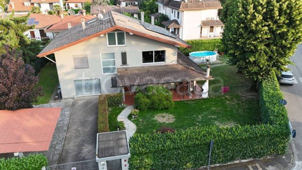 casa indipendente in vendita a Trezzano sul Naviglio