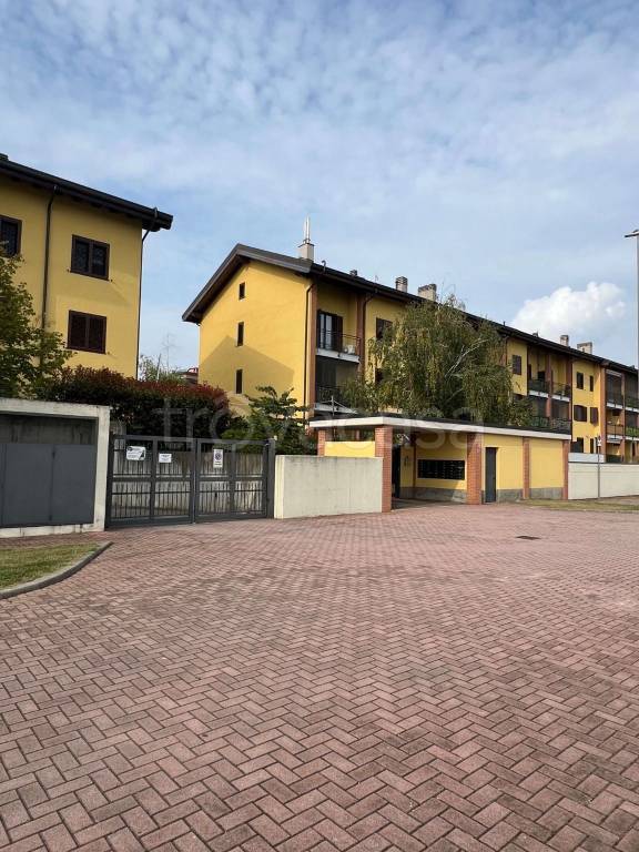 appartamento in vendita a Trezzano sul Naviglio