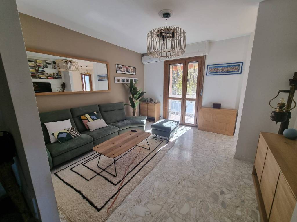 appartamento in vendita a Trezzano sul Naviglio