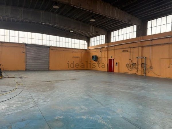 capannone in vendita a Trezzano sul Naviglio