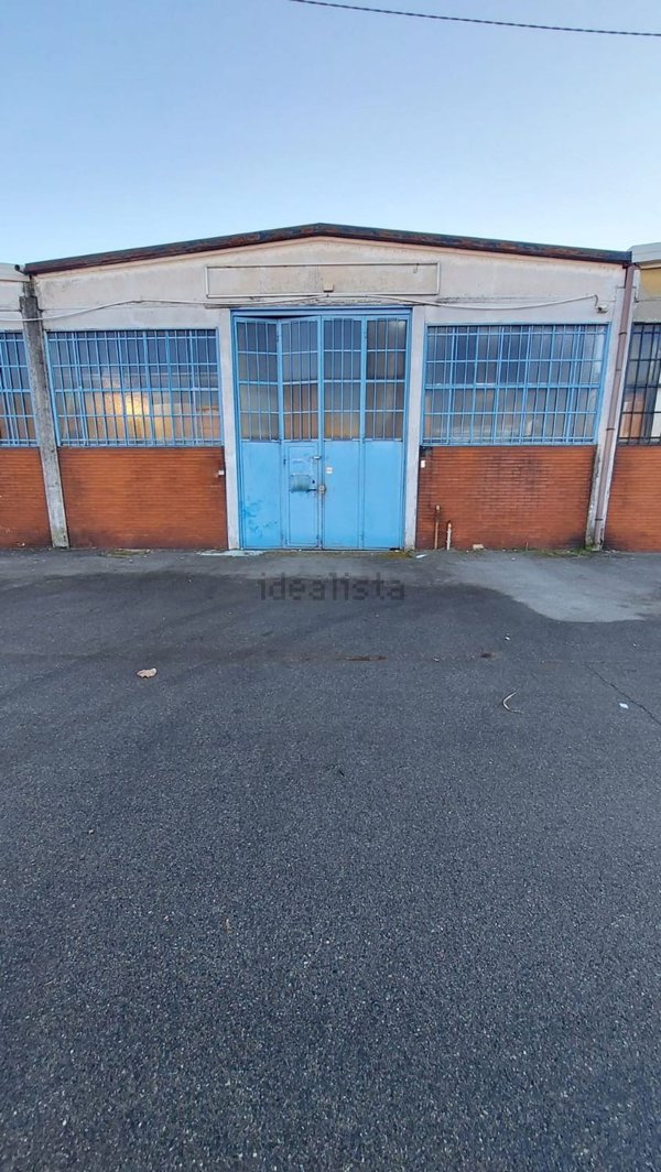 capannone in vendita a Trezzano sul Naviglio