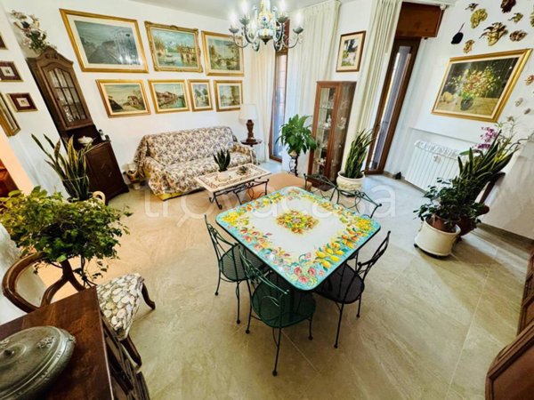 appartamento in vendita a Trezzano sul Naviglio