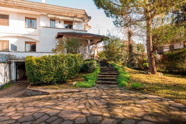 casa indipendente in vendita a Trezzano sul Naviglio