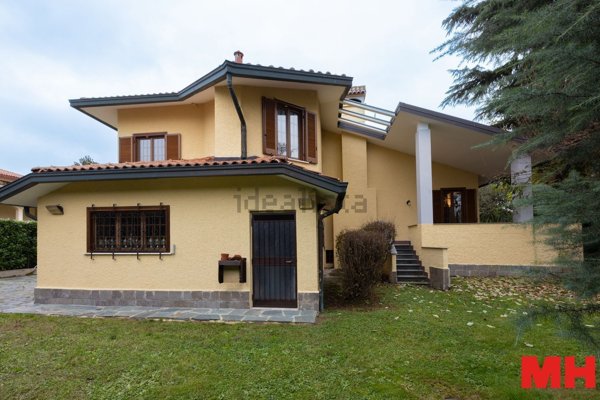 casa indipendente in vendita a Trezzano sul Naviglio