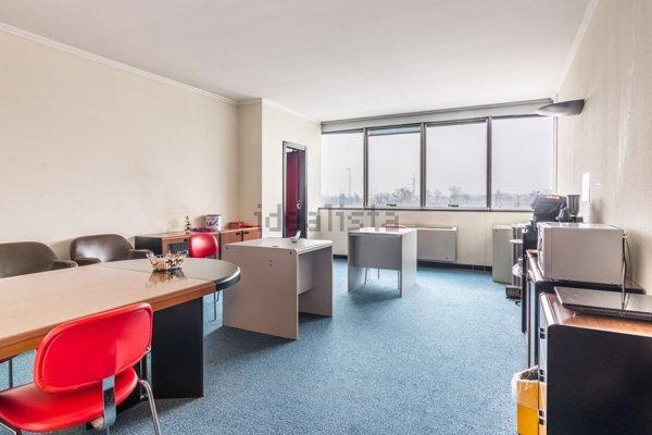 ufficio in vendita a Trezzano sul Naviglio