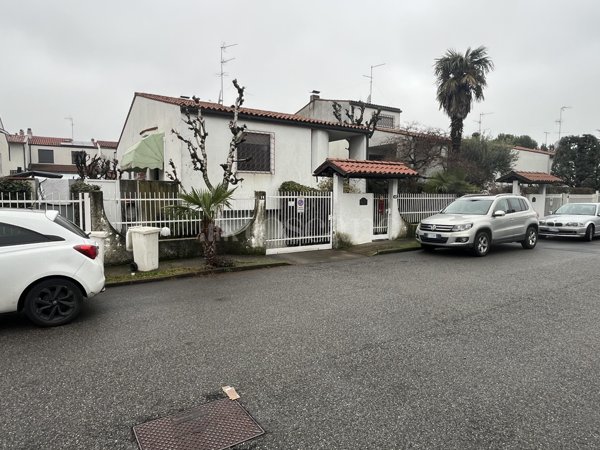 casa indipendente in vendita a Trezzano sul Naviglio