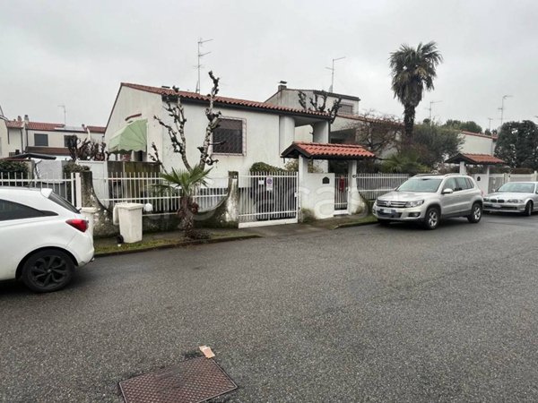 casa indipendente in vendita a Trezzano sul Naviglio