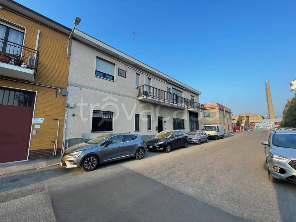 locale commerciale in vendita a Trezzano sul Naviglio