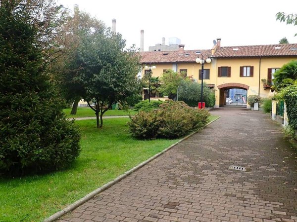 appartamento in vendita a Trezzano sul Naviglio