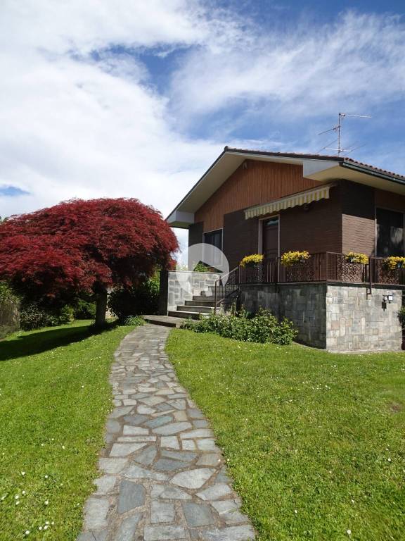 casa indipendente in vendita a Trezzano sul Naviglio