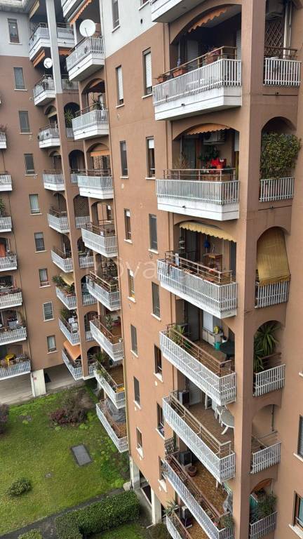 appartamento in vendita a Trezzano sul Naviglio