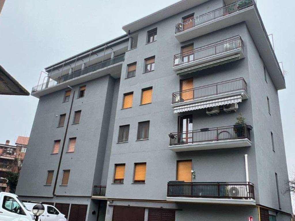 appartamento in vendita a Trezzano sul Naviglio