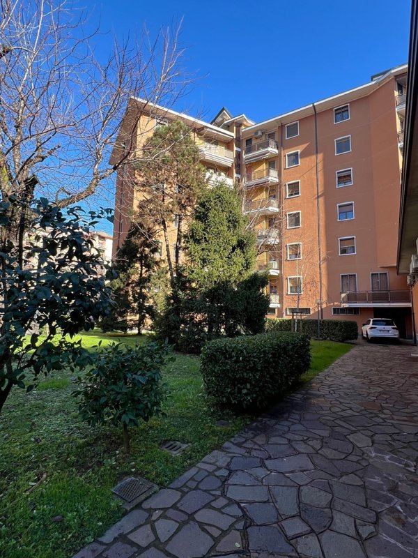 appartamento in vendita a Trezzano sul Naviglio