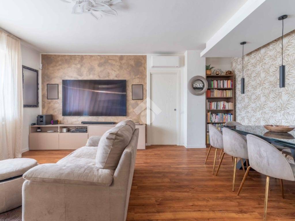 appartamento in vendita a Trezzano sul Naviglio