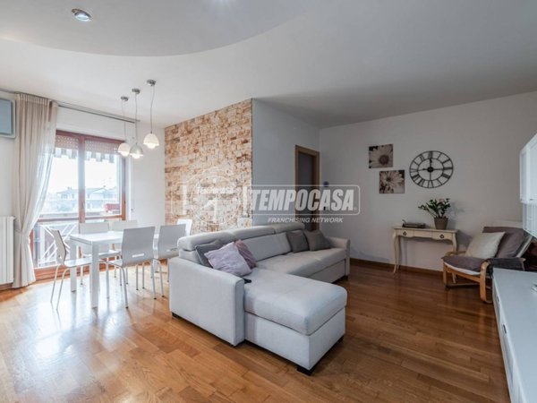 appartamento in vendita a Trezzano sul Naviglio