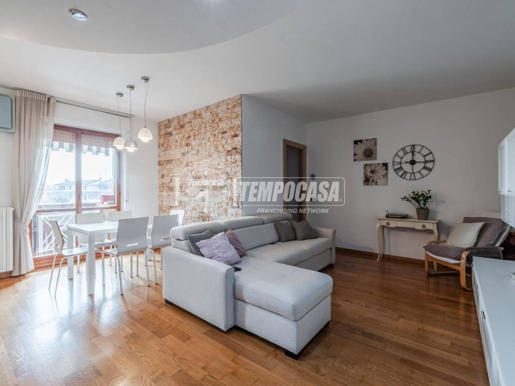 appartamento in vendita a Trezzano sul Naviglio